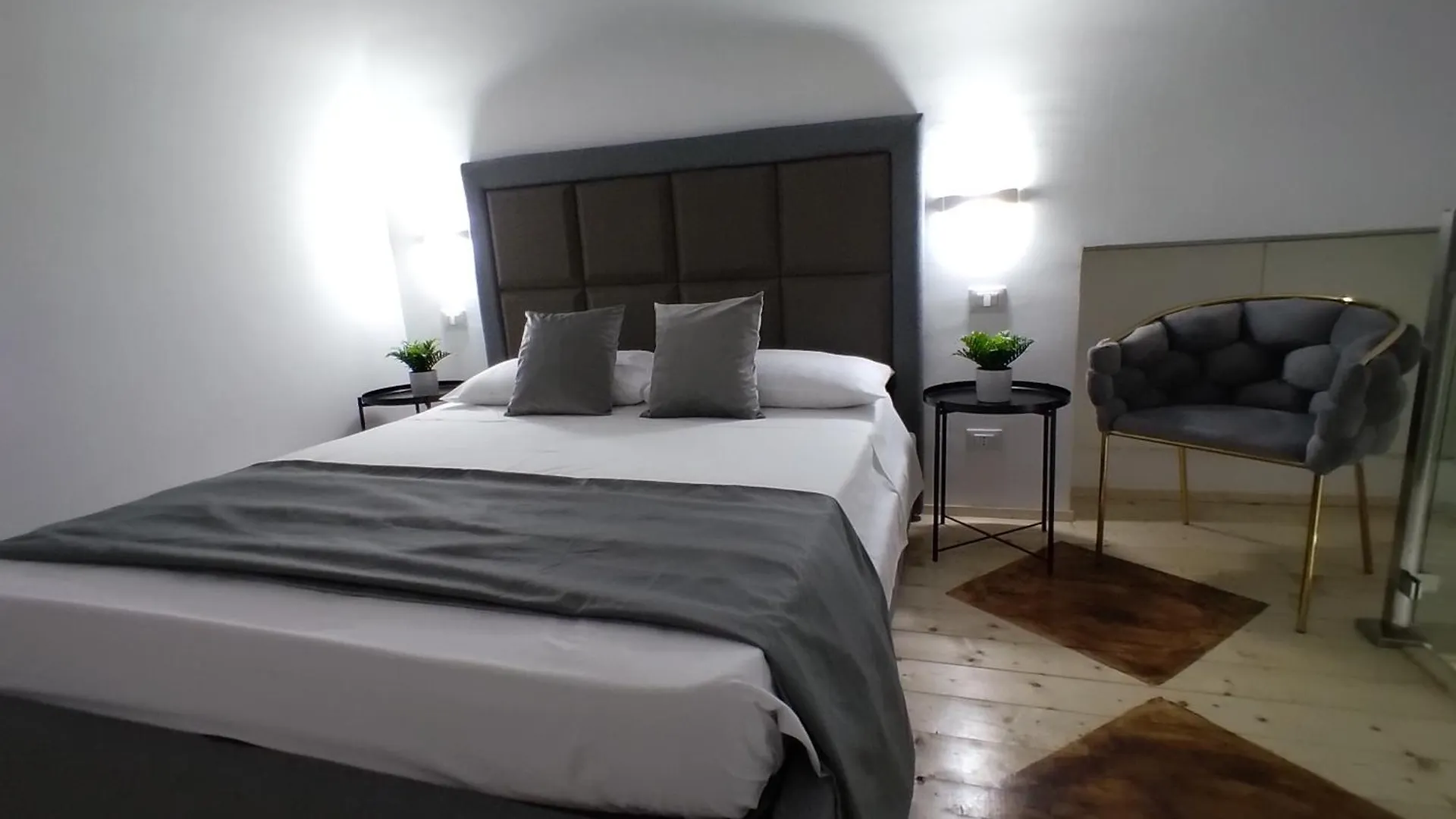Mennulamia Apartment Palermo 0*,  Italy